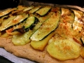 Pizza senza Impasto Bianca con Patate e Zucchine