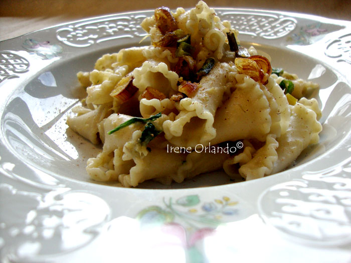 pasta-crema-carciofi-cipollotto-fritto4