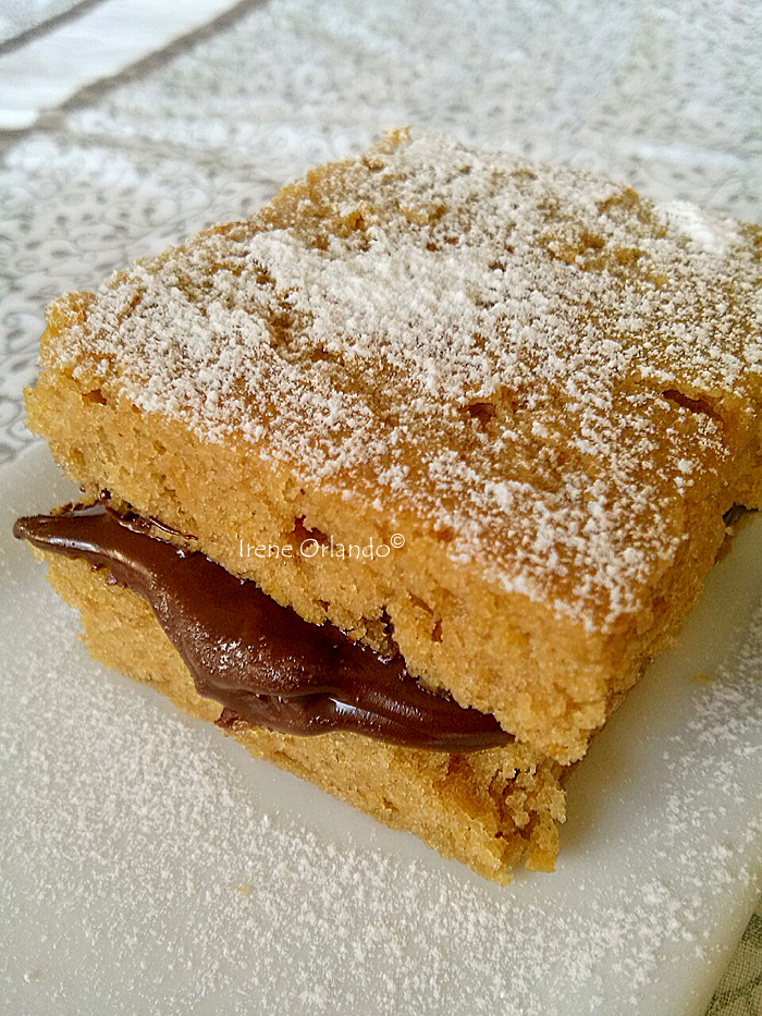 Ricetta Vegan Pan di Spagna Vegan ripieno di crema cacao fondente