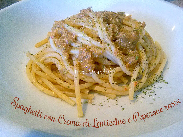 Ricetta degli Spaghetti con Crema di Lenticchie e Peperone Rosso - Foto in Evidenza del piatto